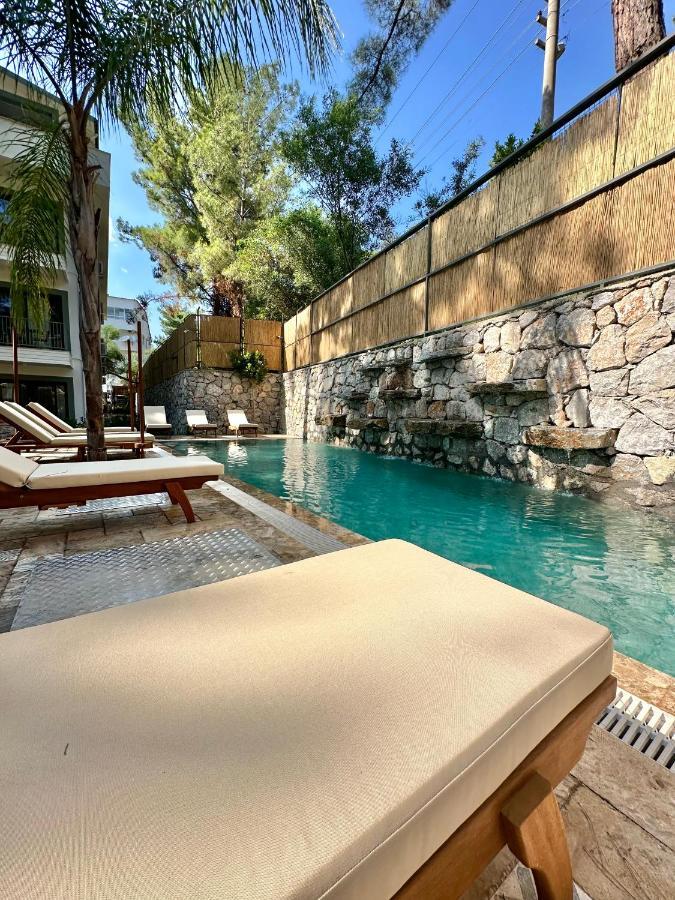 Esmahan Forest And Pool By Zehra Apartament