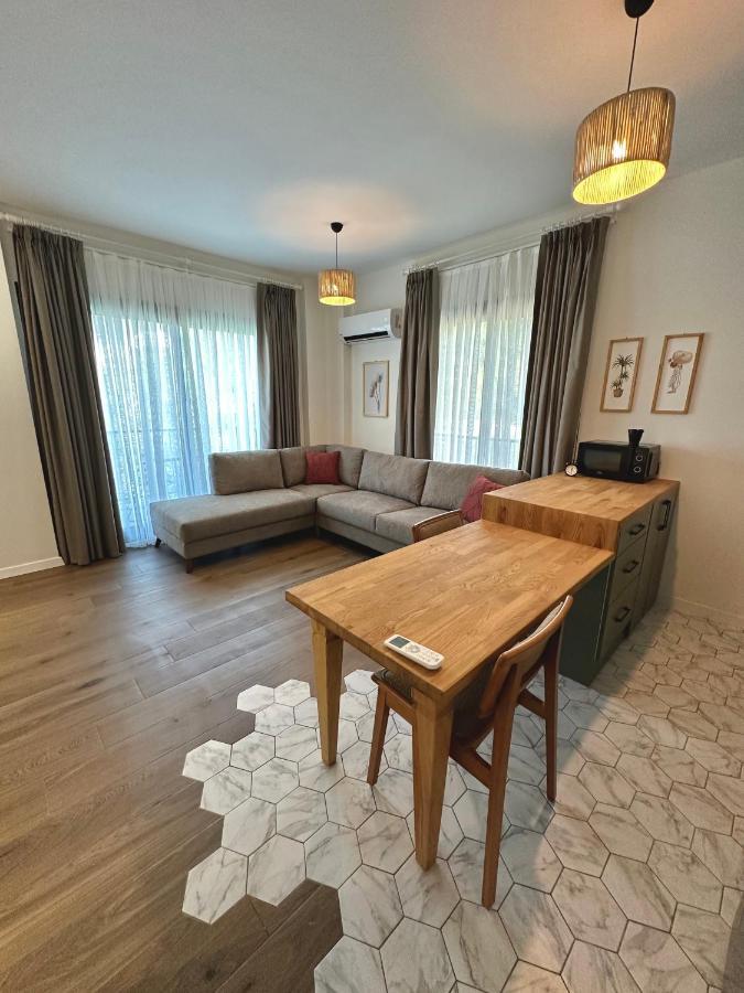 Apartament Esmahan Forest And Pool By Zehra